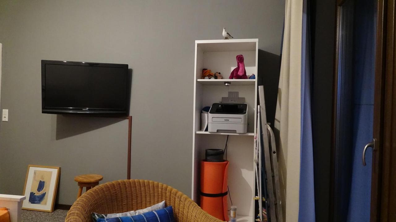 Guestroom With Wide View And Pool Near Side, 2nd Guest With Extra Bed Possible Séjour chez l'habitant