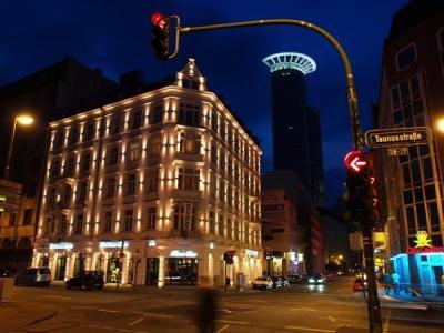 Hotel Grand Downtown