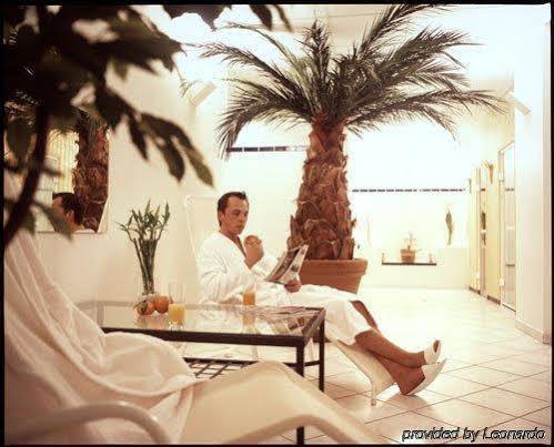 The Garden Aparthotel 4*
