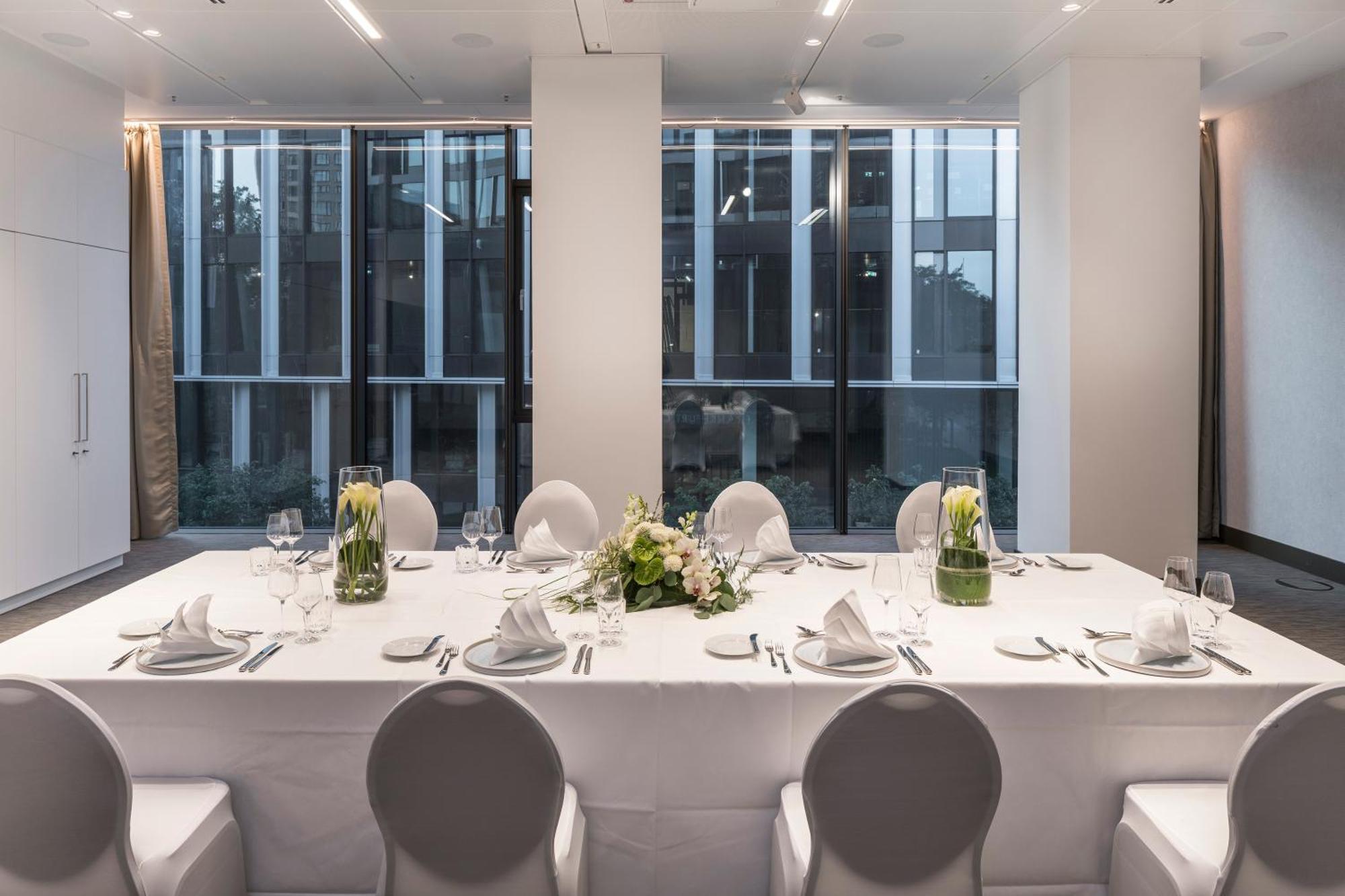 Meliá Frankfurt 4*