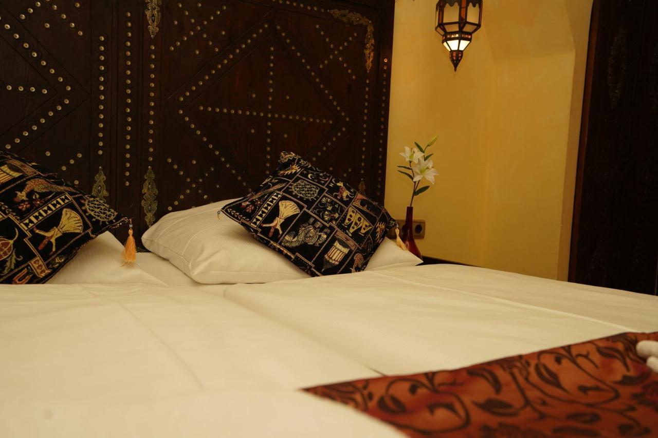 Oriental & Restaurant Hotel 4*
