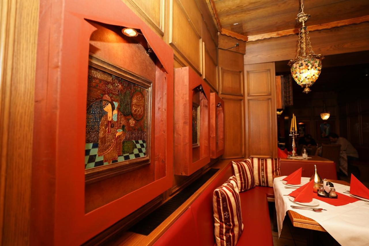 Hotel Oriental & Restaurant