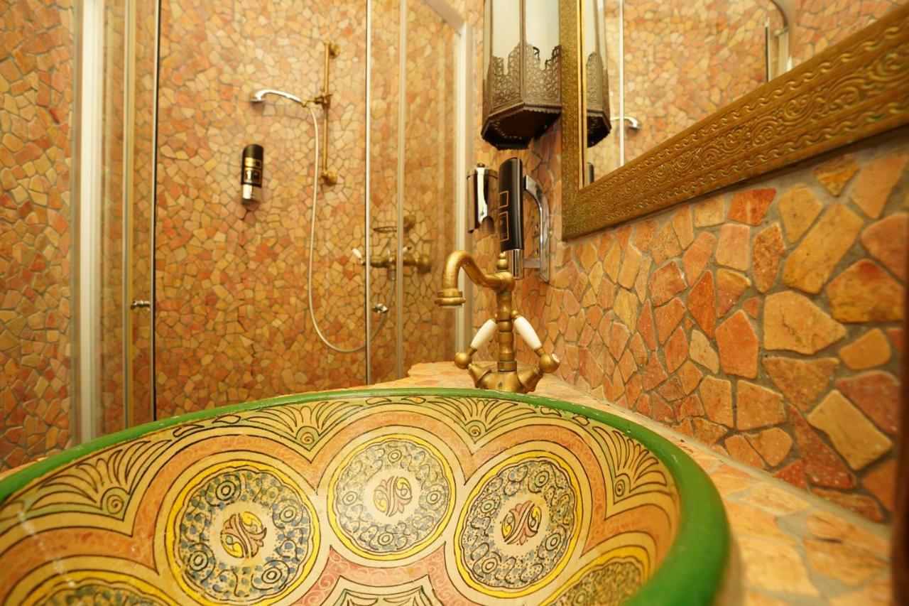 Oriental & Restaurant 4*