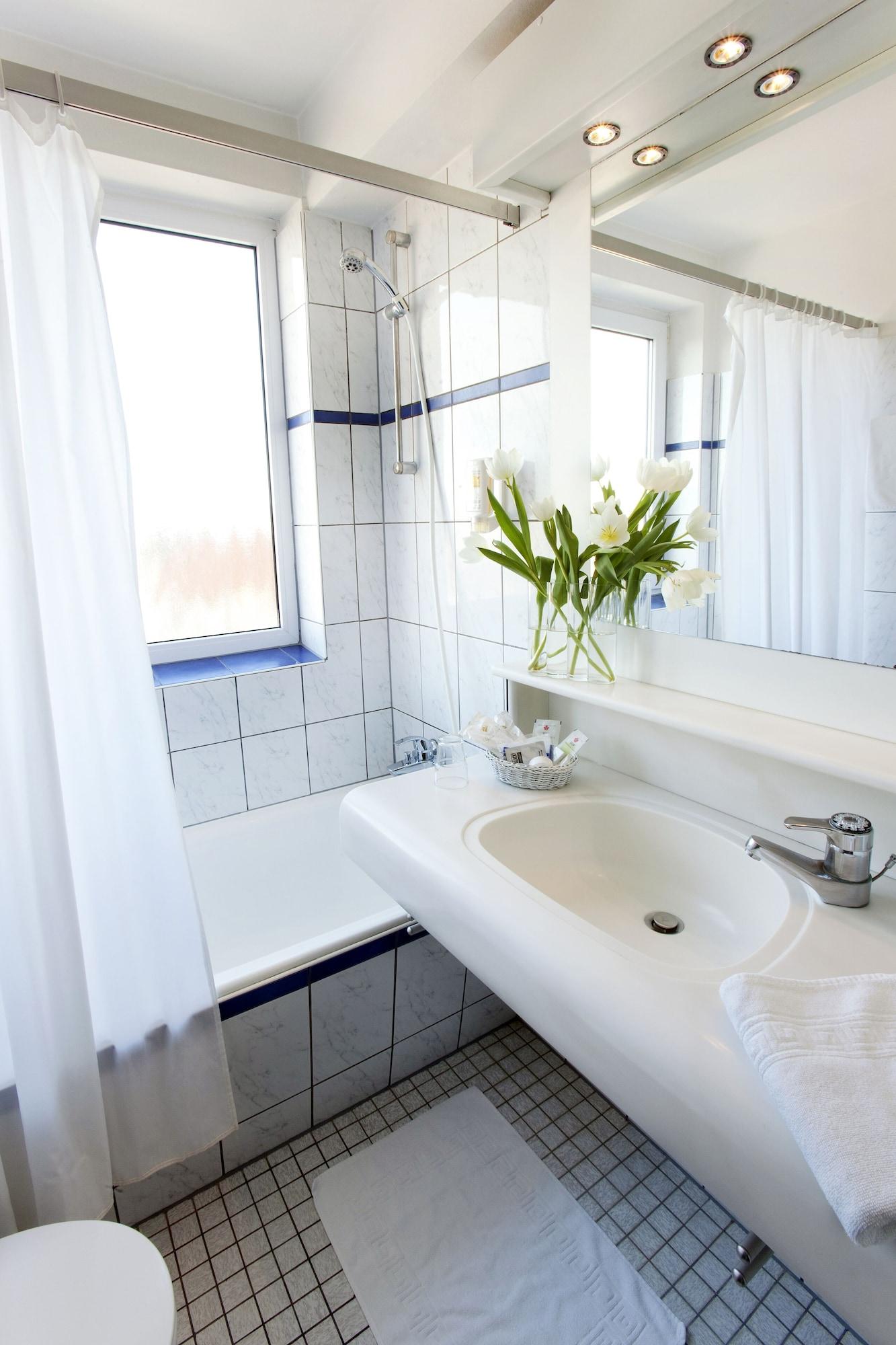Hotel Post Frankfurt-airport 3*