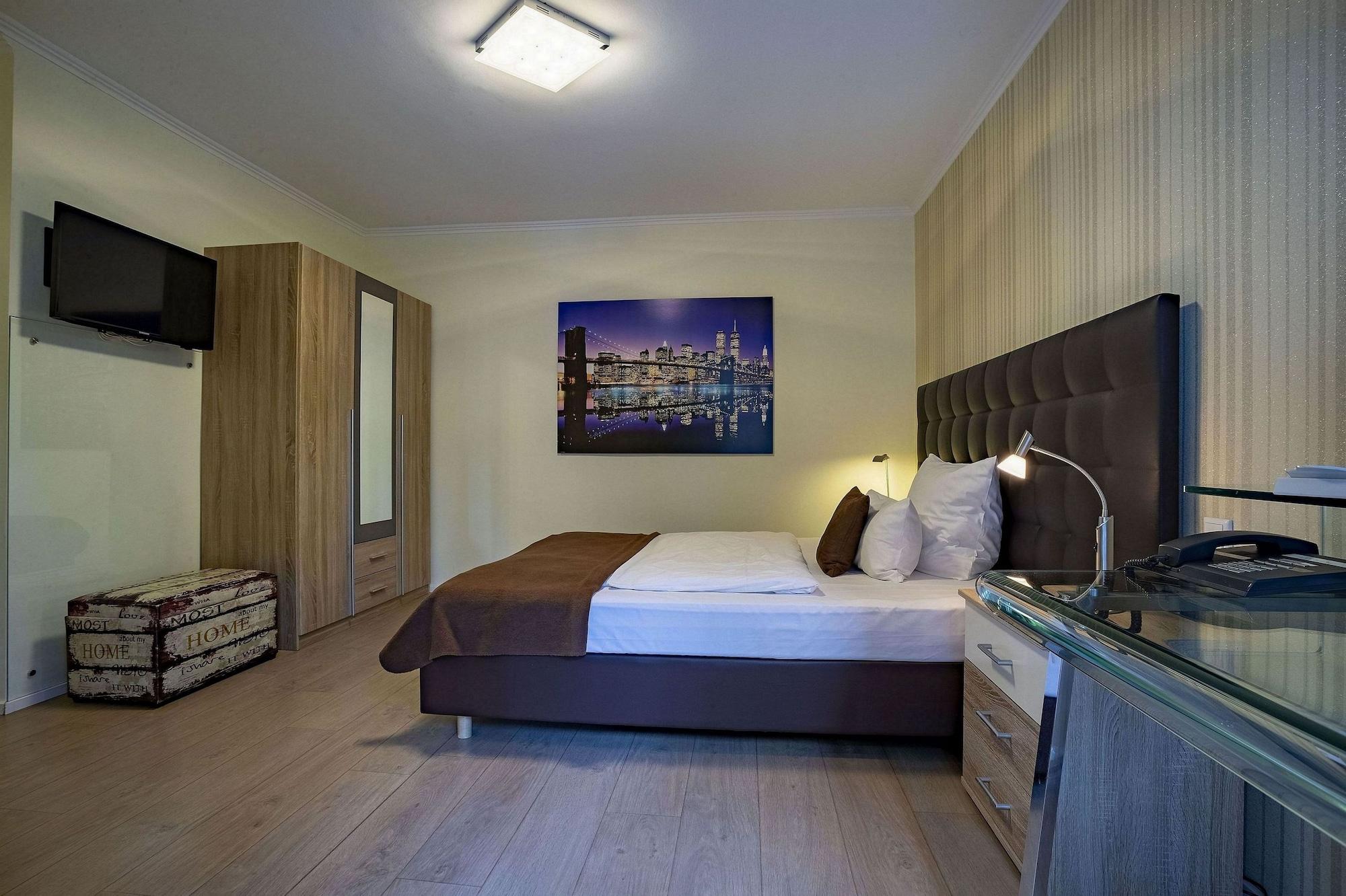 Hotel Westend An Der Messe