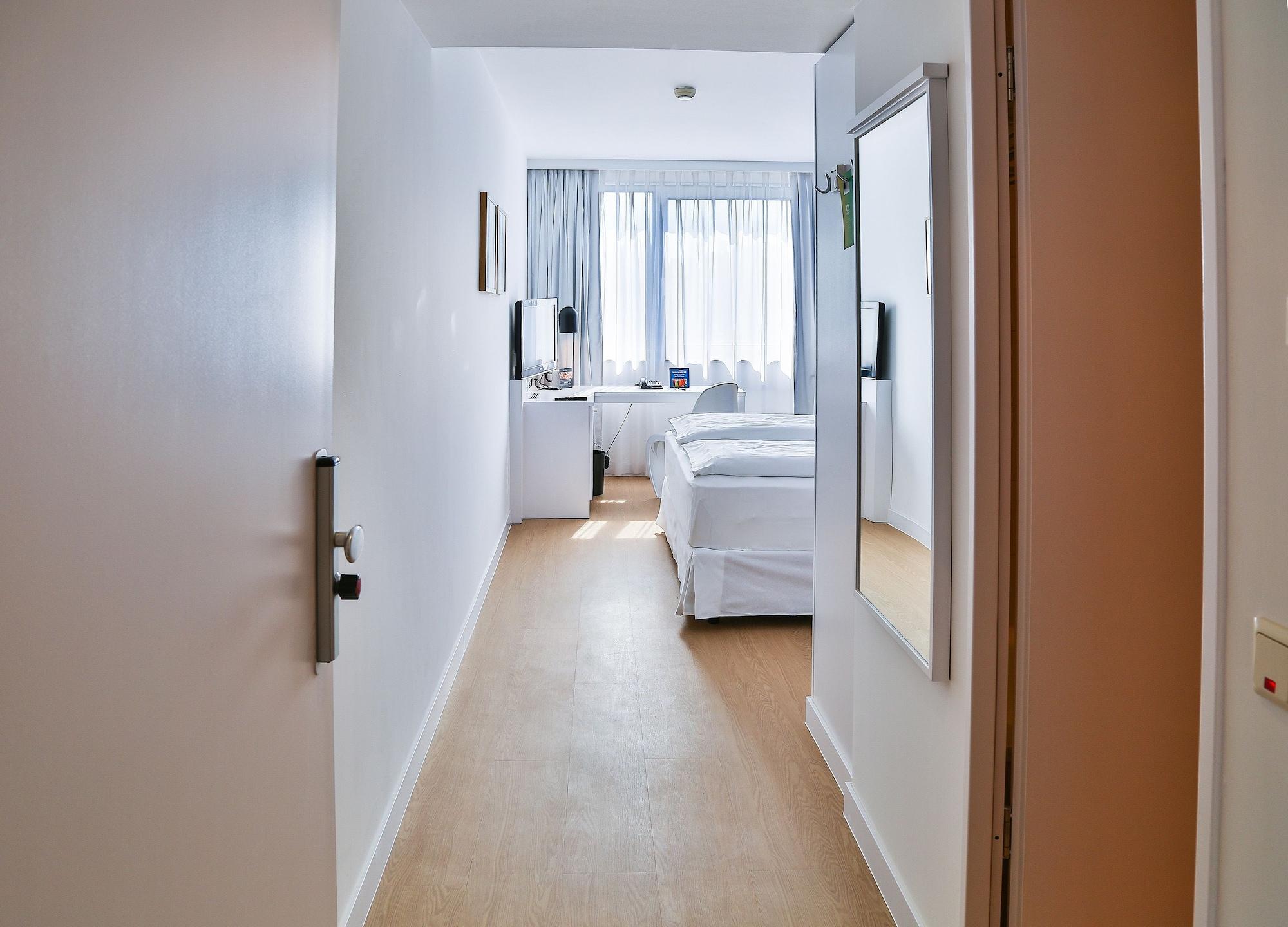 Hotel Frankfurt Messe Affiliated By Melia