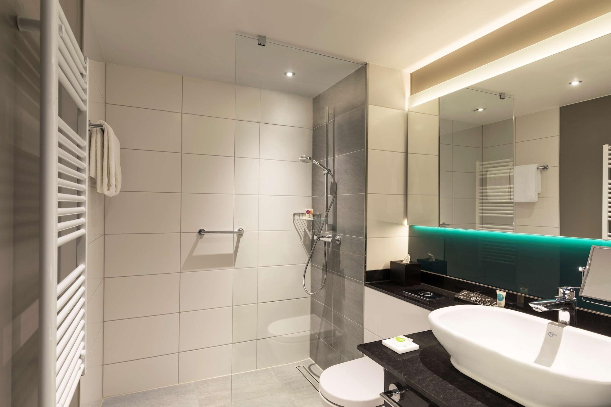 Hyatt Place Frankfurt Airport 4*