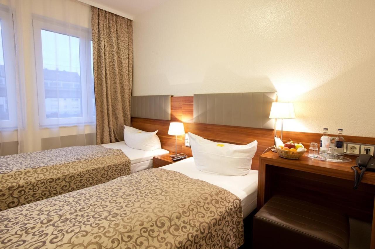 Frankfurt Messe Hotel 3*