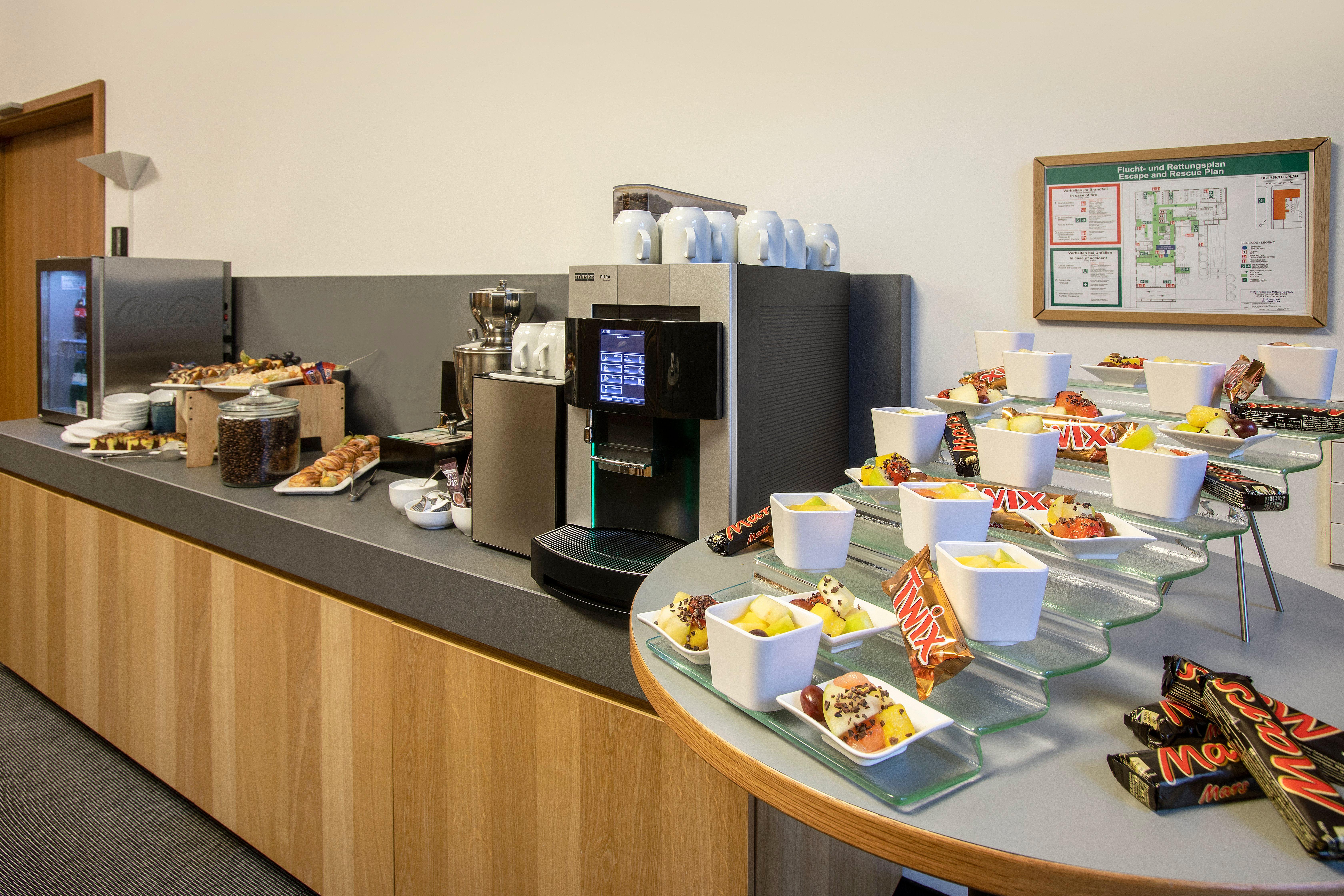 Hotel Frankfurt - Alte Oper By Ihg 4*