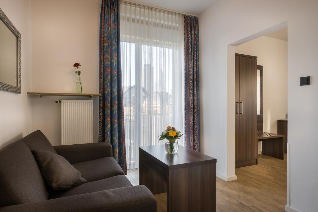 Hotel Continental Frankfurt 3*