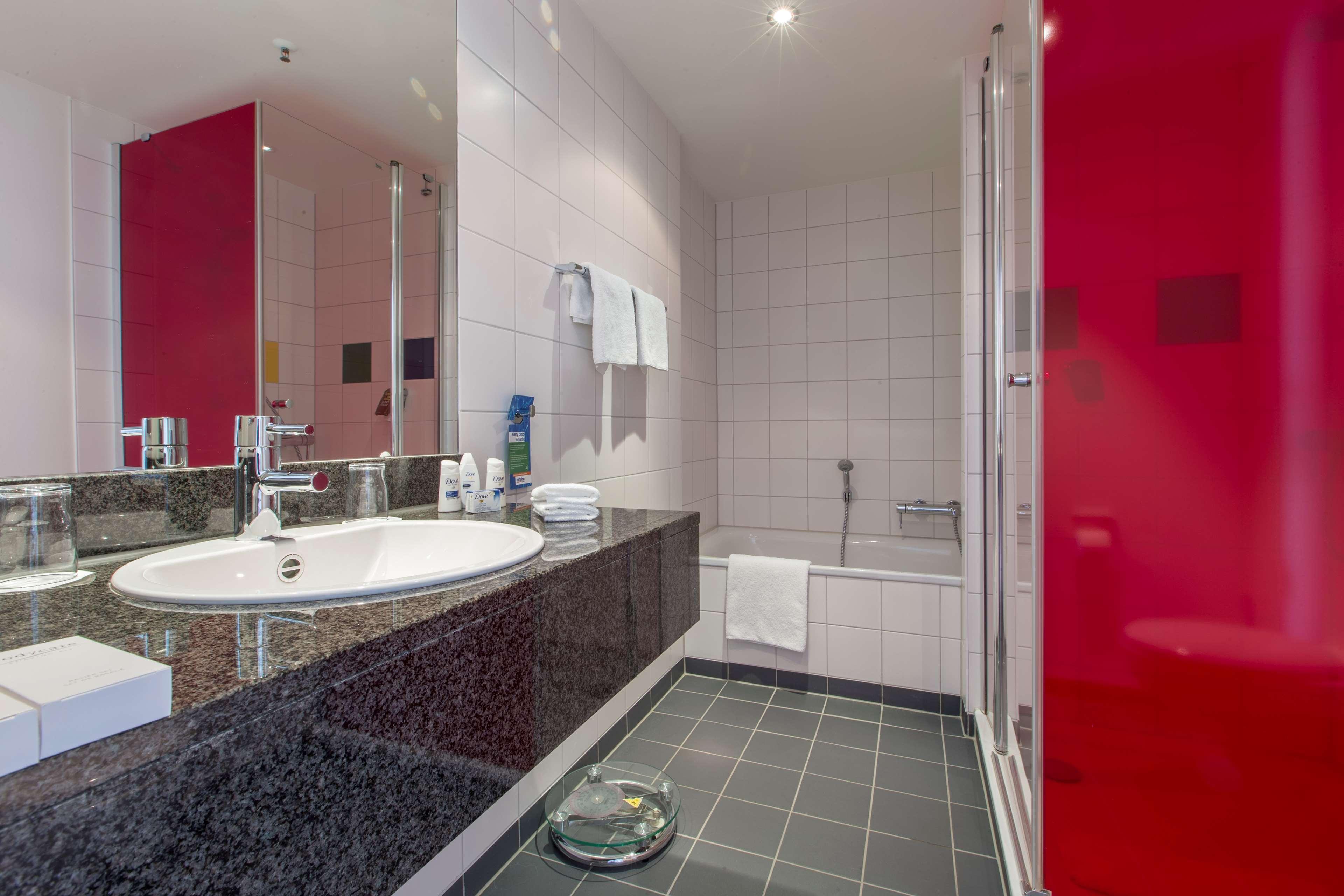 Park By Radisson Frankfurt Airport 3*