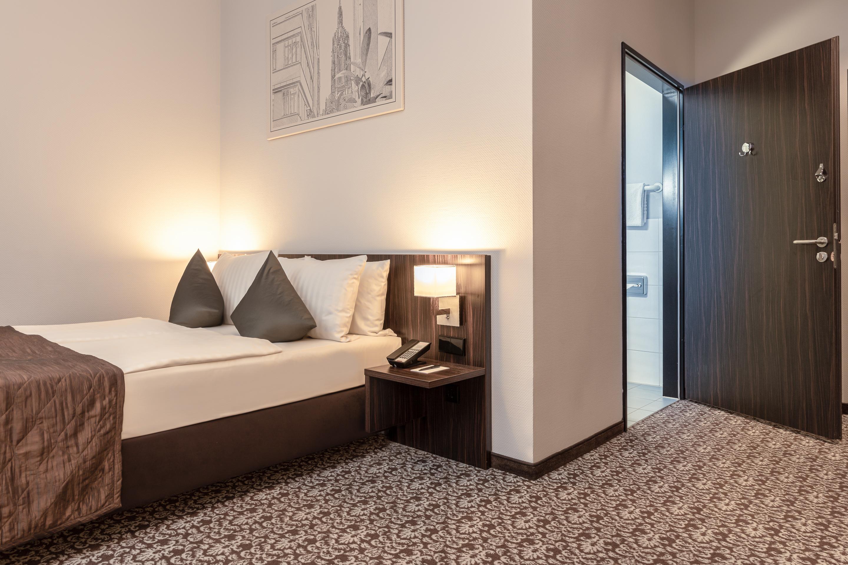 Ramada By Wyndham Frankfurt Centre Hotel Francfort-sur-le-Main