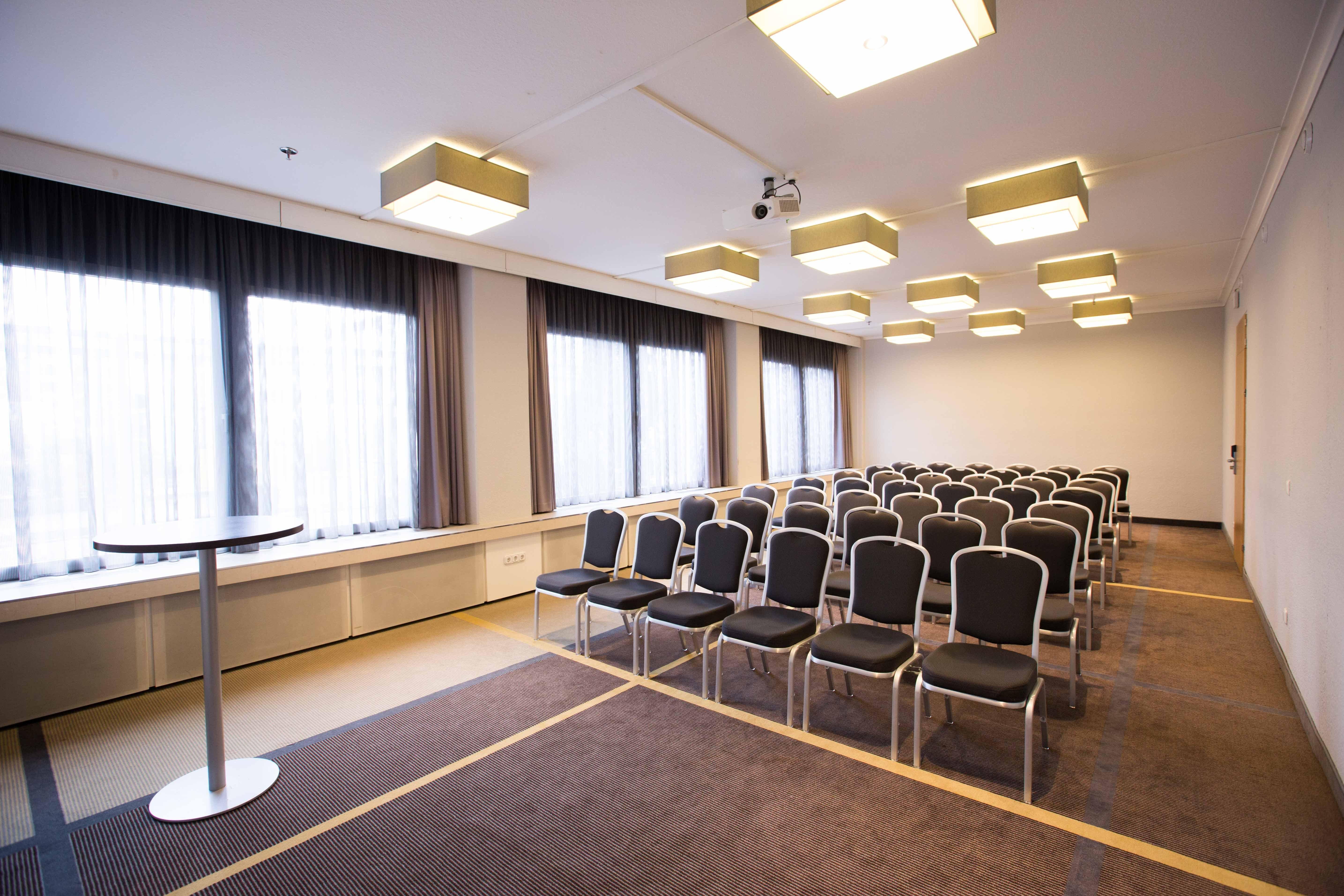Hotel Crowne Plaza Frankfurt Congress By Ihg
