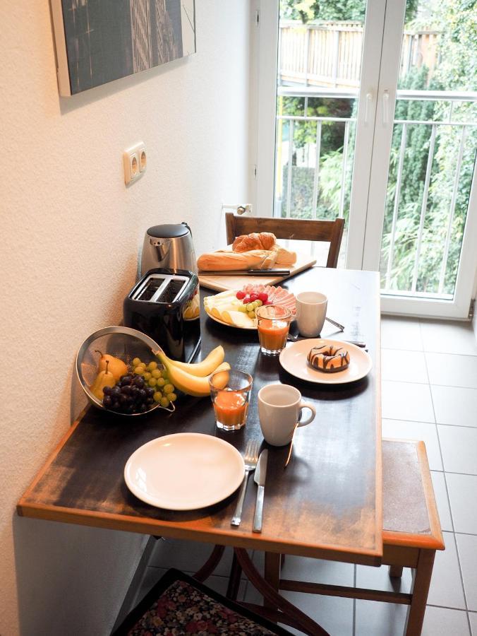 11201 Stilvolles Wg-zimmer In Frankfurt Hochst Apartment