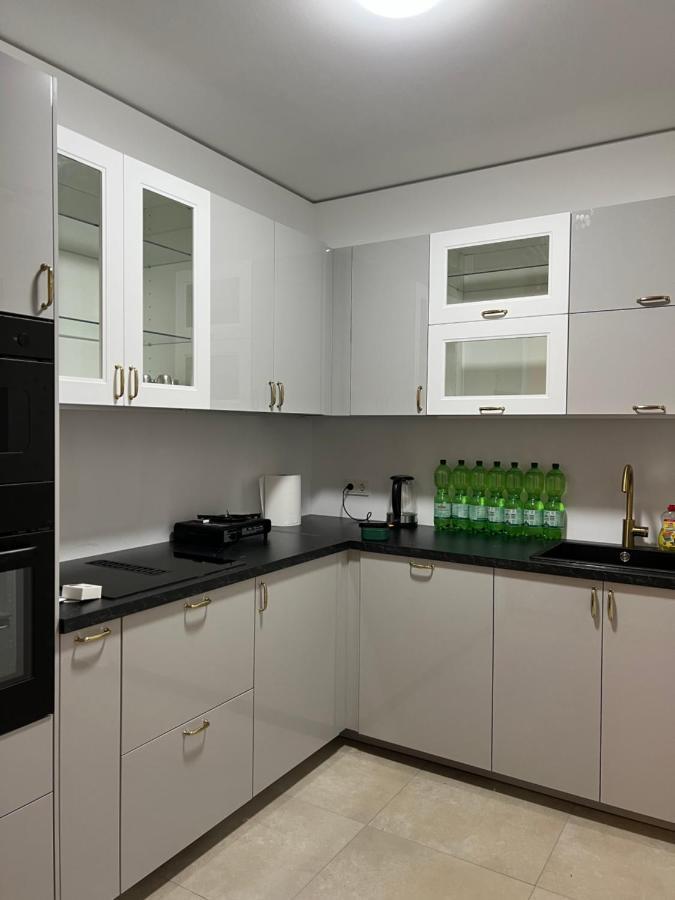 Appartement Three Bedroom In Centre With A Grand Garden Frankfurt am Main