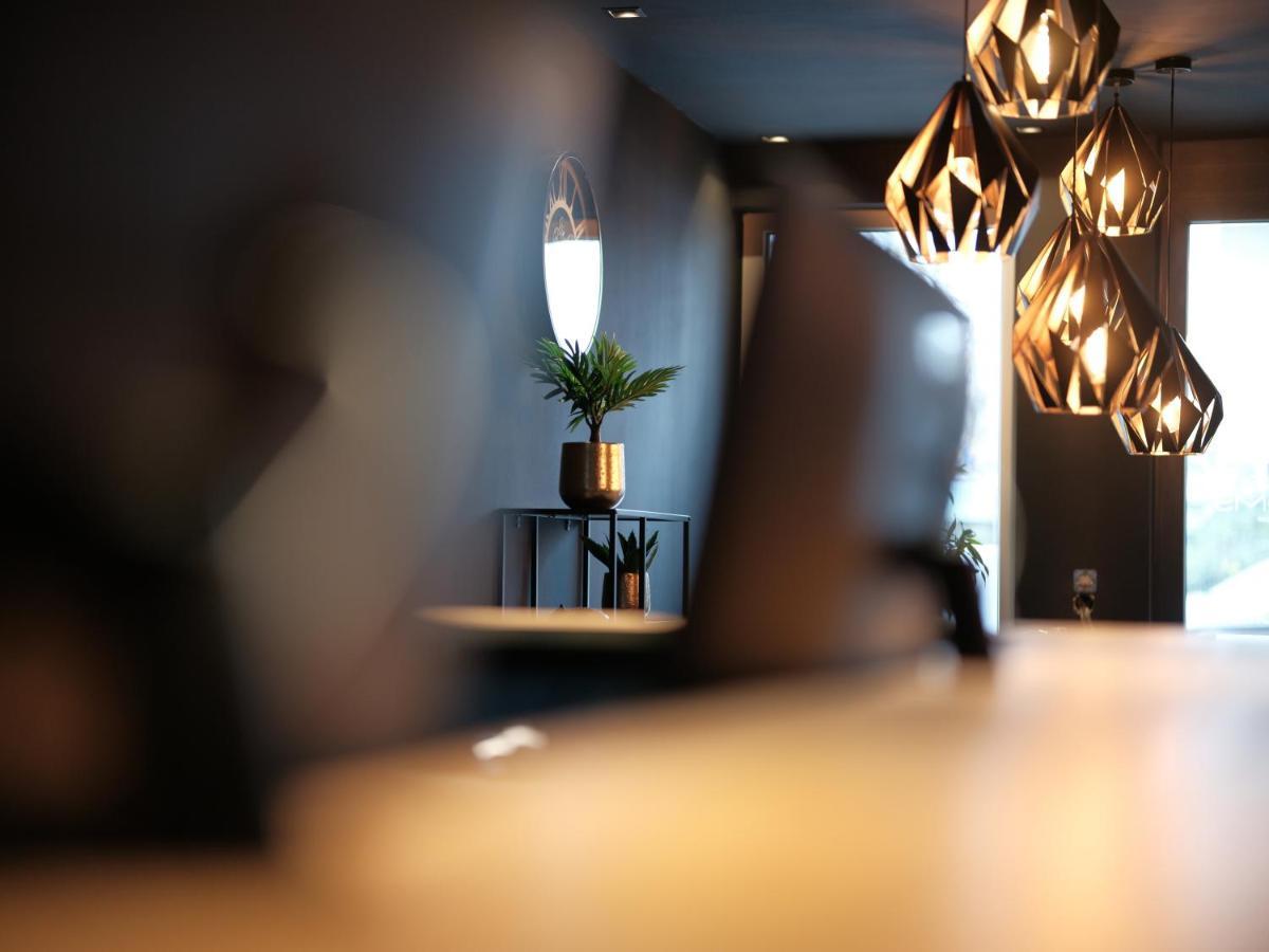 The - & House Aparthotel 4*