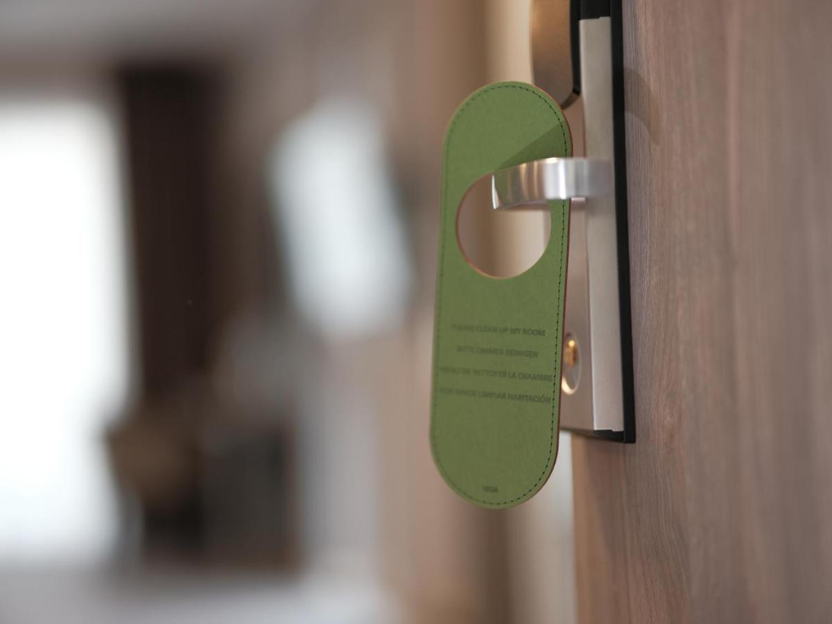 The - & House Aparthotel