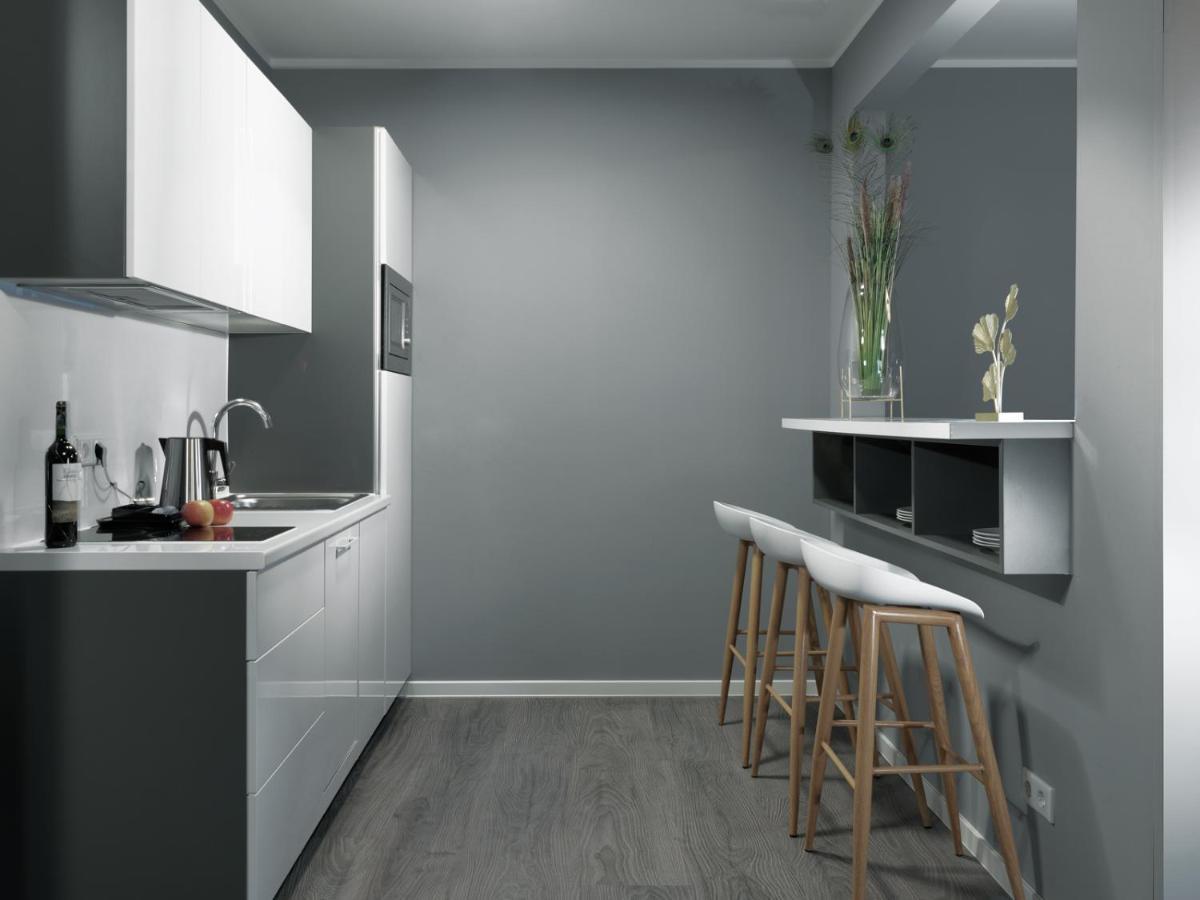 The - & House Aparthotel 4*
