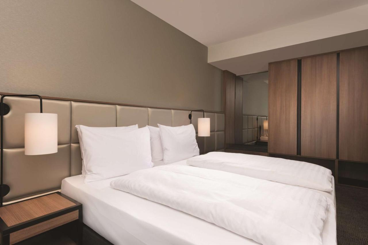 Adina Frankfurt Hotel 4*