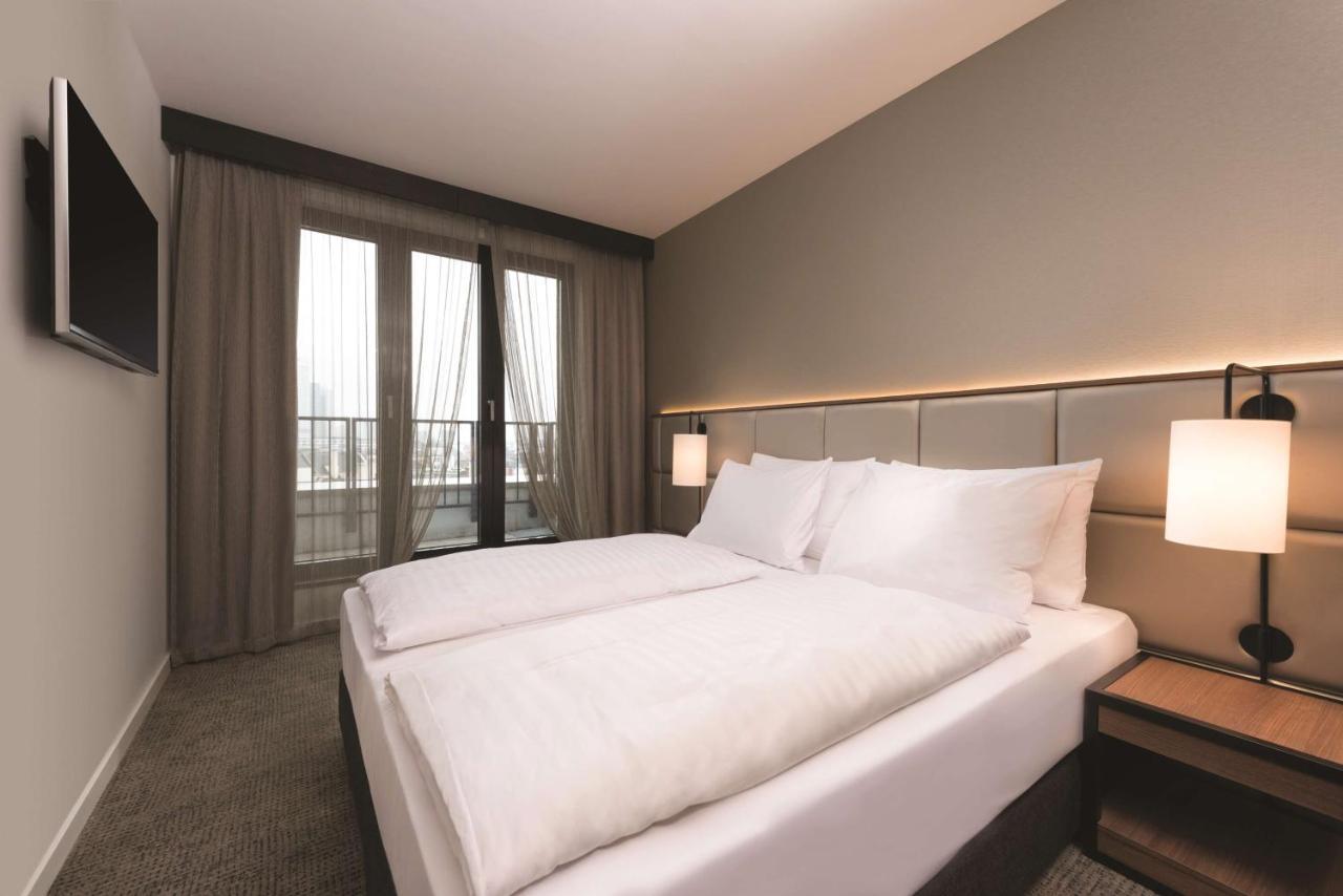 Adina Frankfurt Hotel
