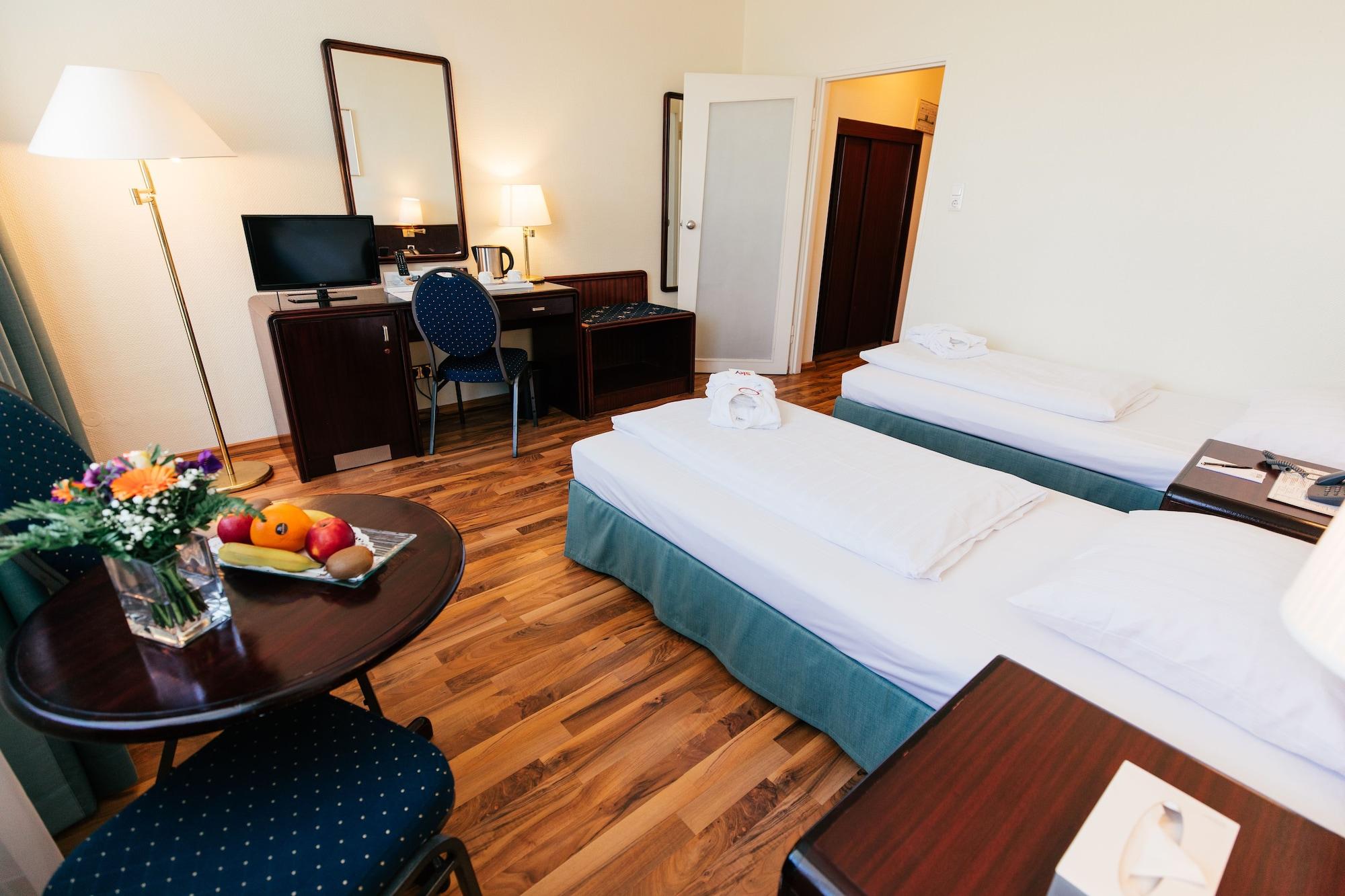 Excelsior - Central Station Hotel 3*