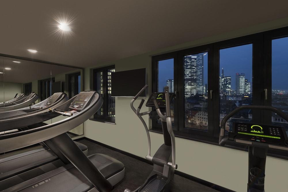 Adina Frankfurt Hotel 4*