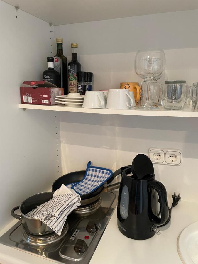 Privates Mit Bad, Kueche, Sofa & Balkon Francfort-sur-le-Main
