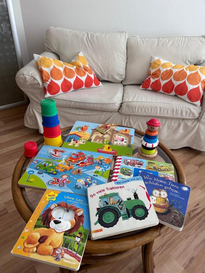 Privates Mit Bad, Kueche, Sofa & Balkon