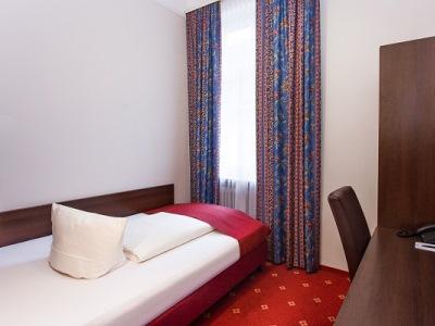 Hotel Centro National Frankfurt City, Trademark Collection By Wyndham 3*