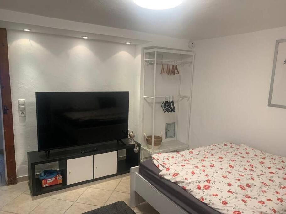 Souterrain Whg Im Einfamilienhaus -zentral In Frankfurt Frankfurt am Main