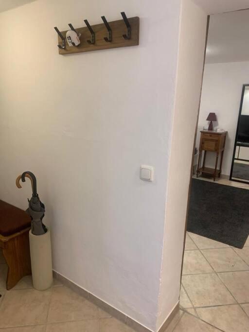 Souterrain Whg Im Einfamilienhaus -zentral In Frankfurt *