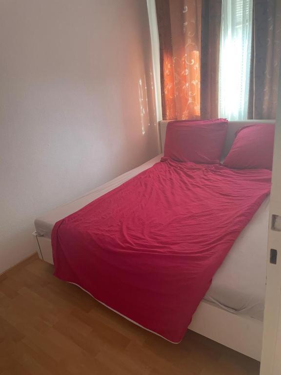 Quet In Flat,2 Station To Messe, Free Parking,supermarket Near Séjour chez l'habitant *