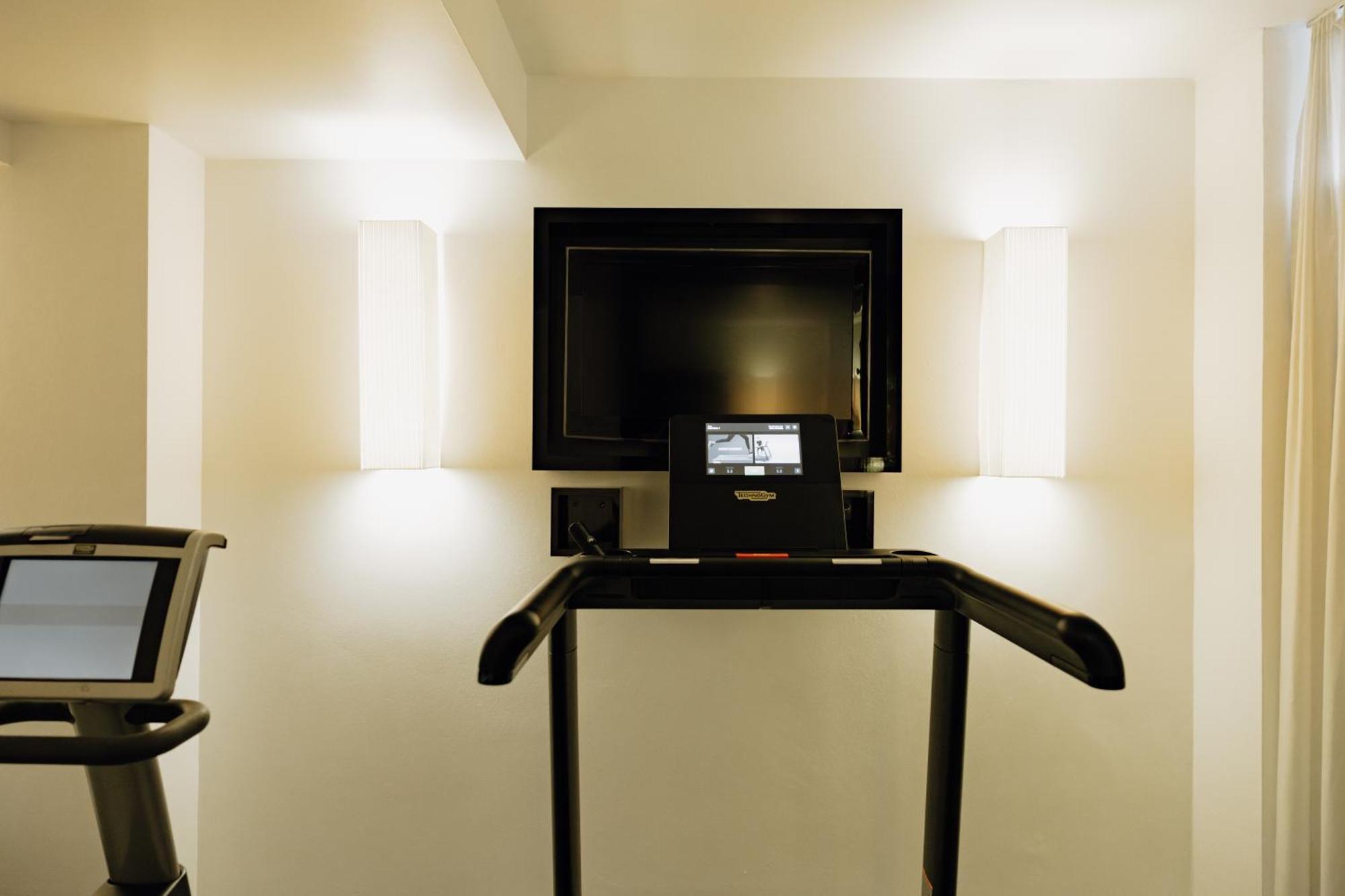 The Pure, Frankfurt, A Member Of Design Hotel Frankfurt am Main