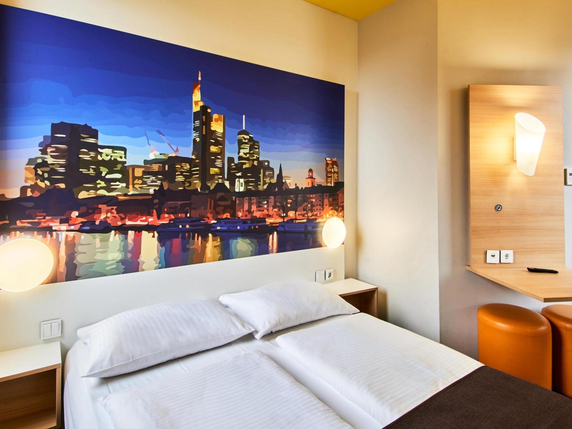 Frankfurt Hauptbahnhof Hotel 3*