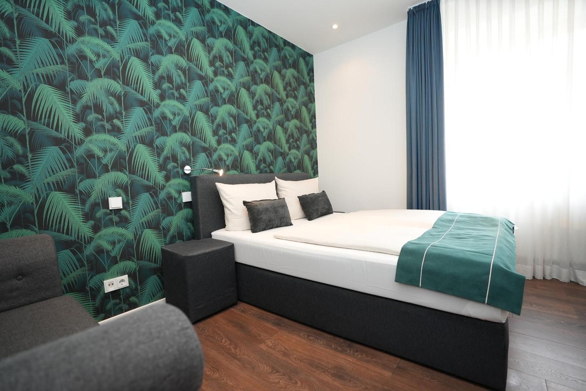 Hotel Attache An Der Messe 3*