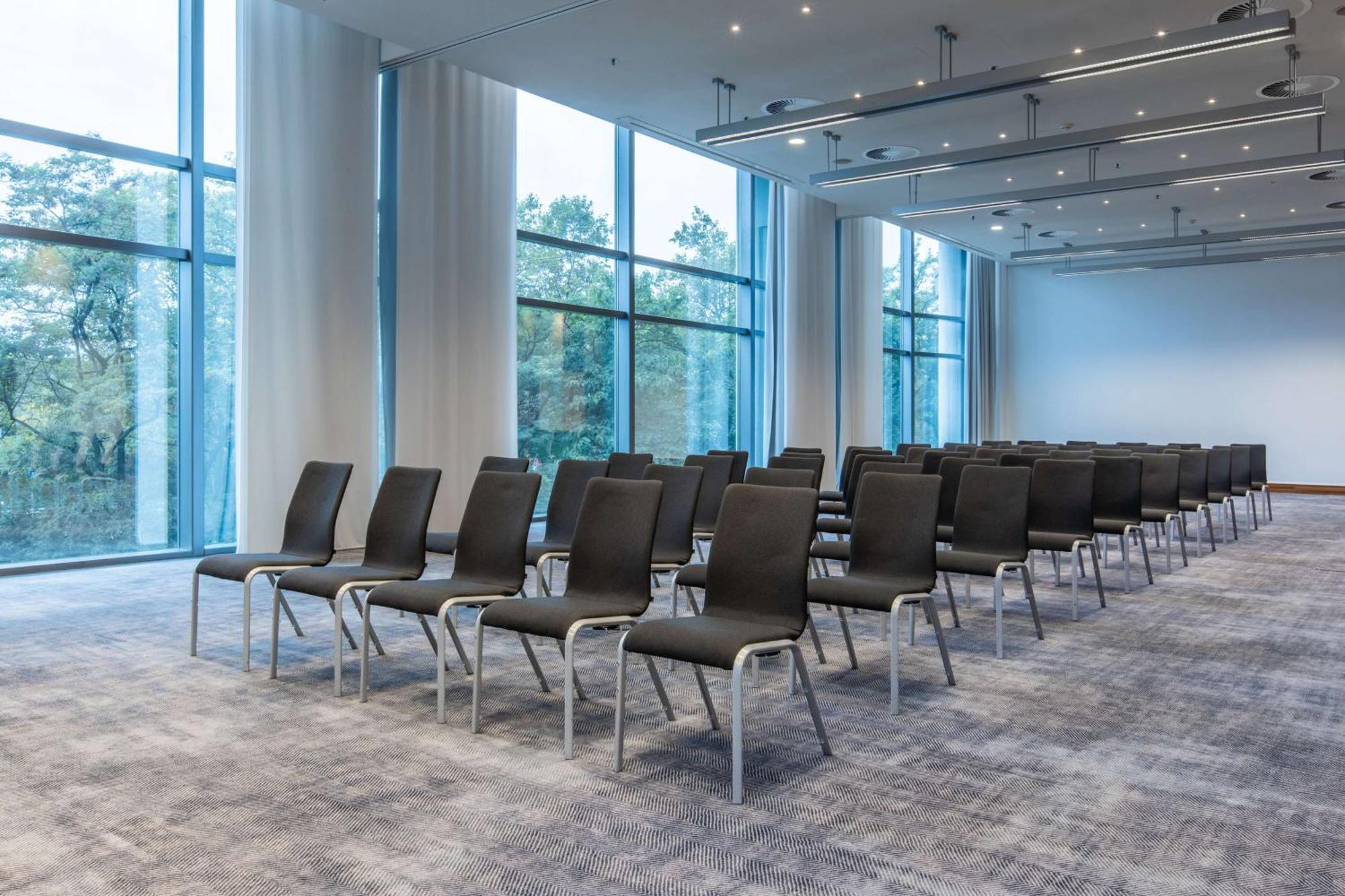 Hotel Radisson Blu Frankfurt 4*