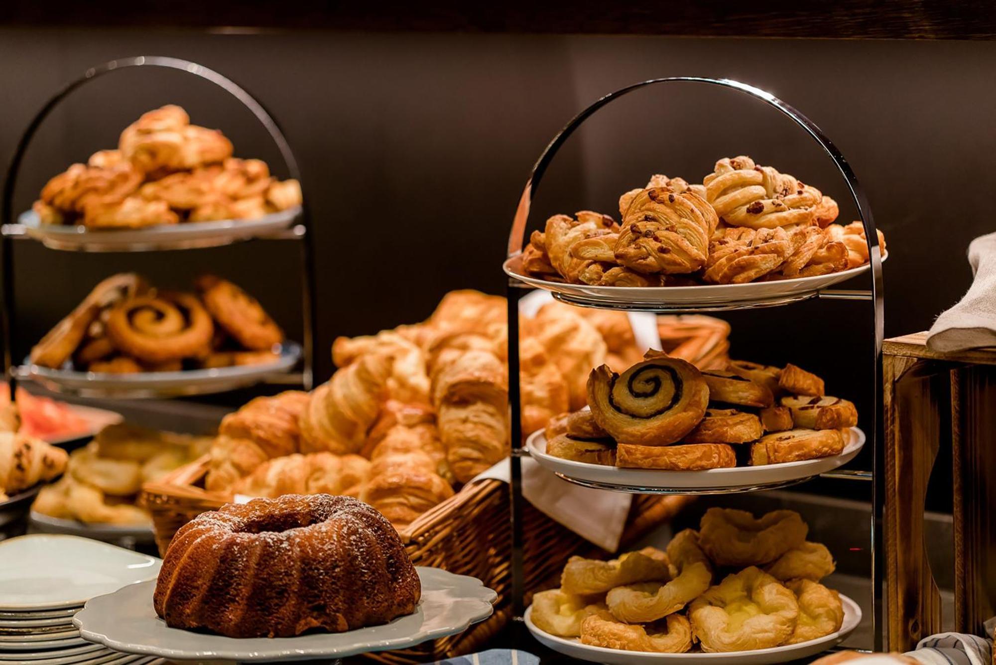 One Frankfurt-roemer Hotel 3*