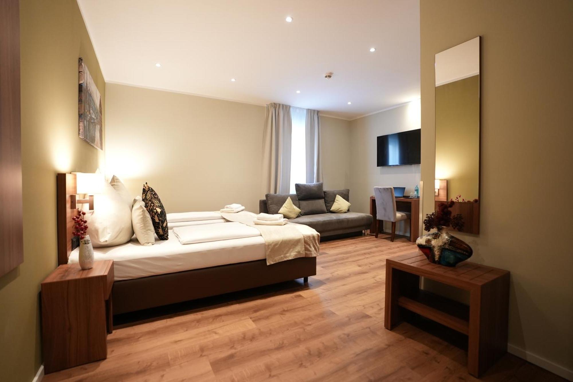 Attache An Der Messe Hotel Frankfurt am Main