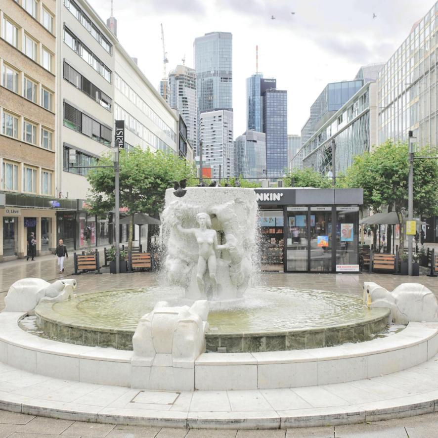 Schoenes Helles Zimmer Direkt In Frankfurt City Nr 301