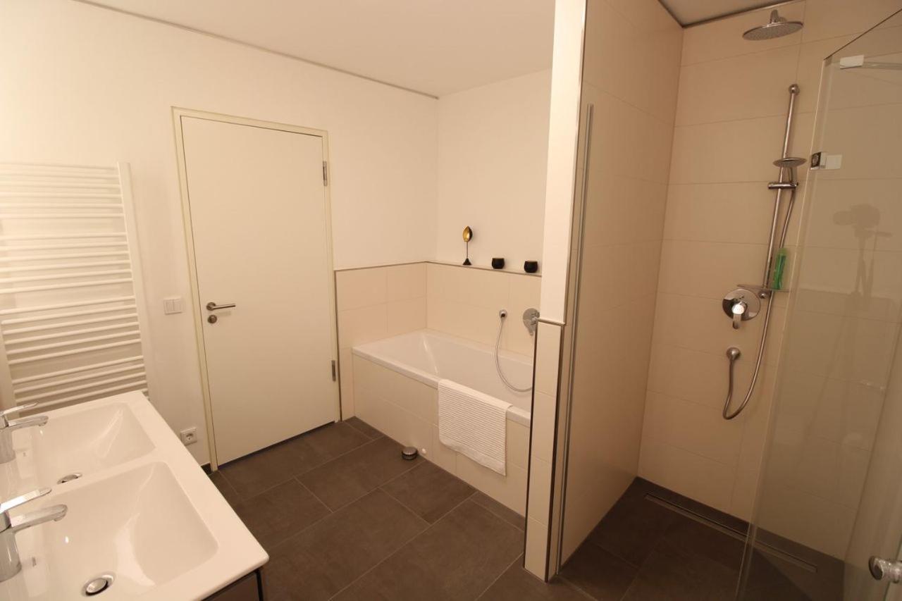 Apartment Close To Fair, Main Station And Airport *