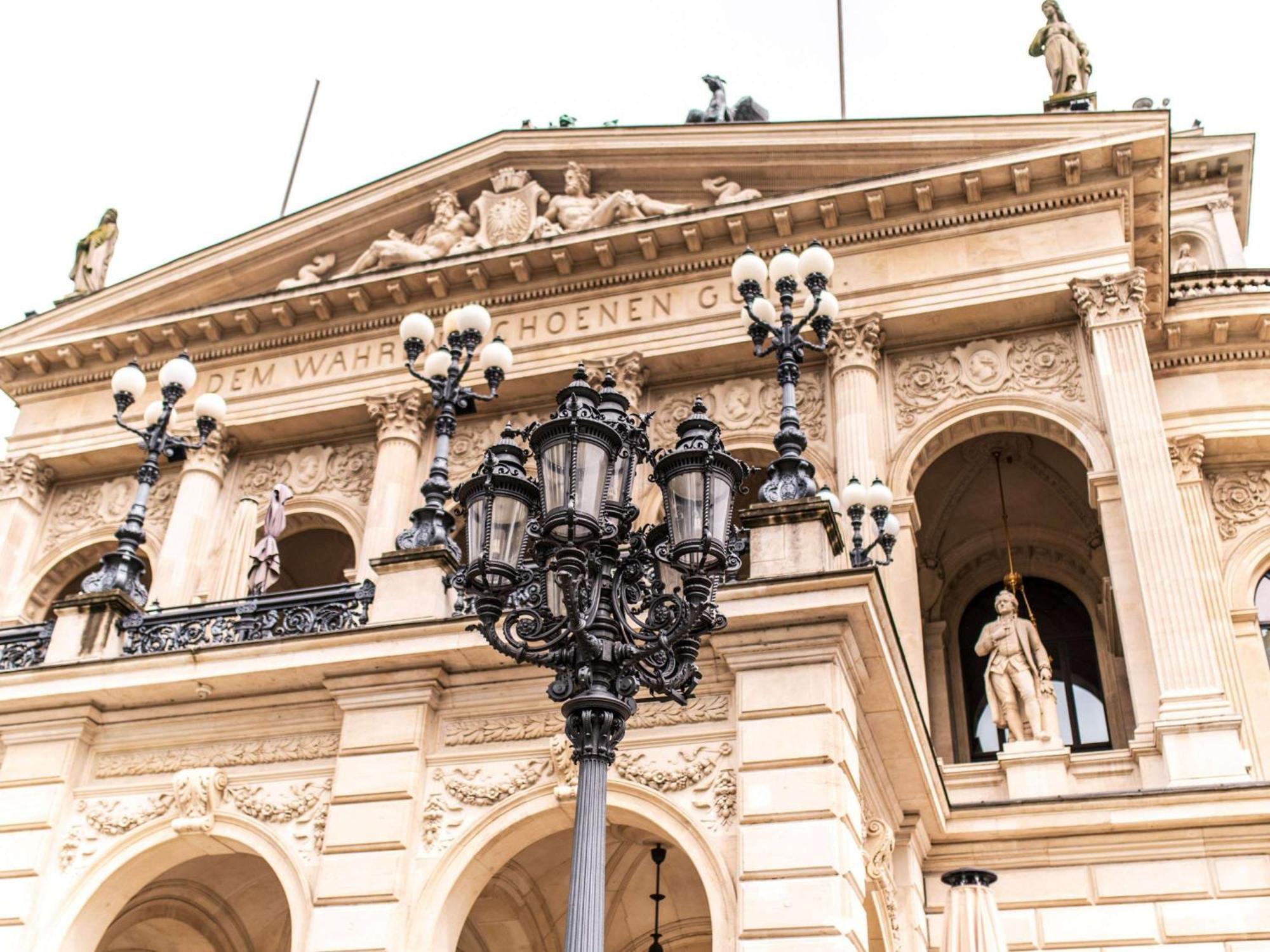 Sofitel Frankfurt Opera 5*