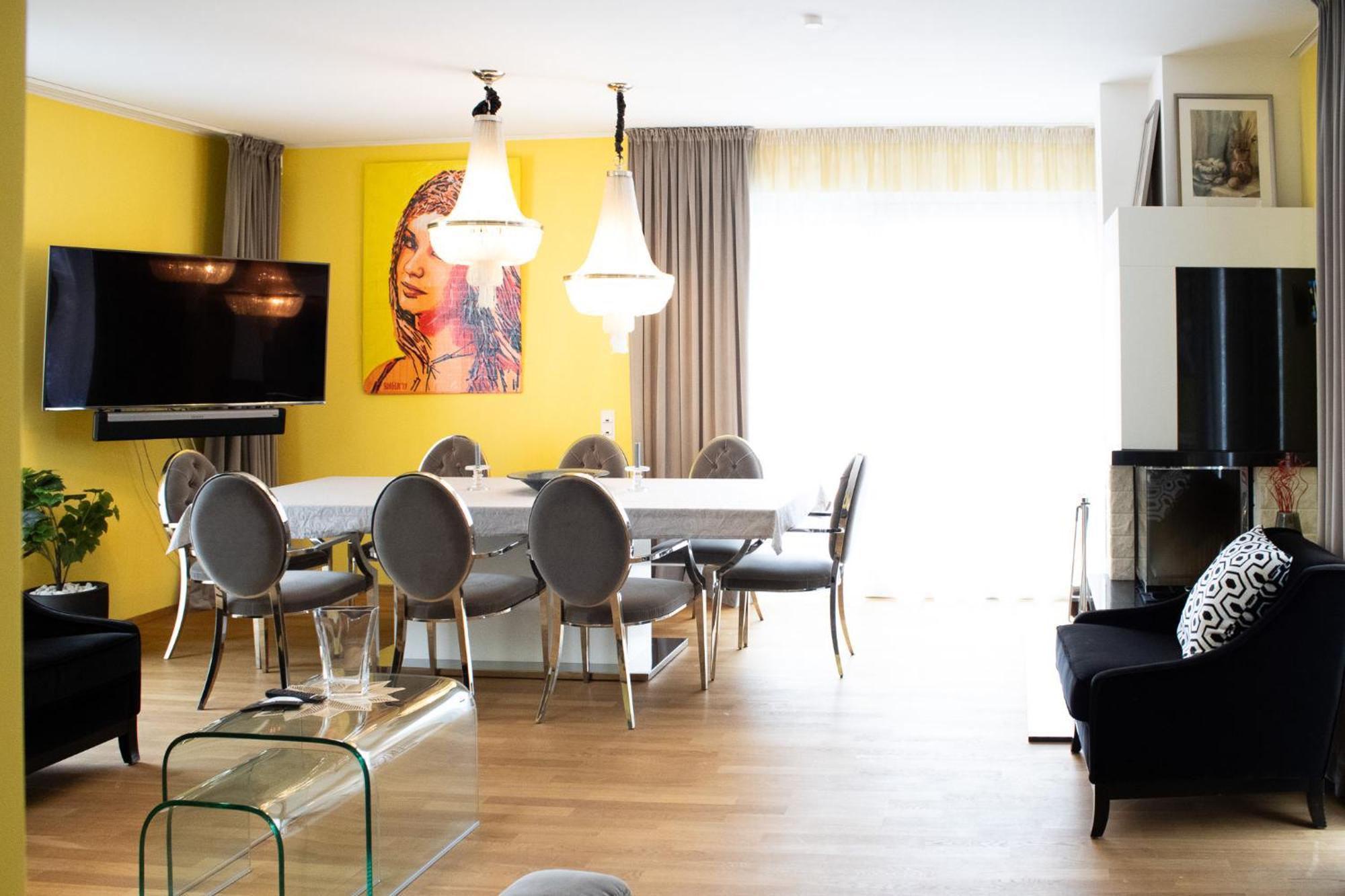 Luxus-penthouse Im Zentrum Apartment