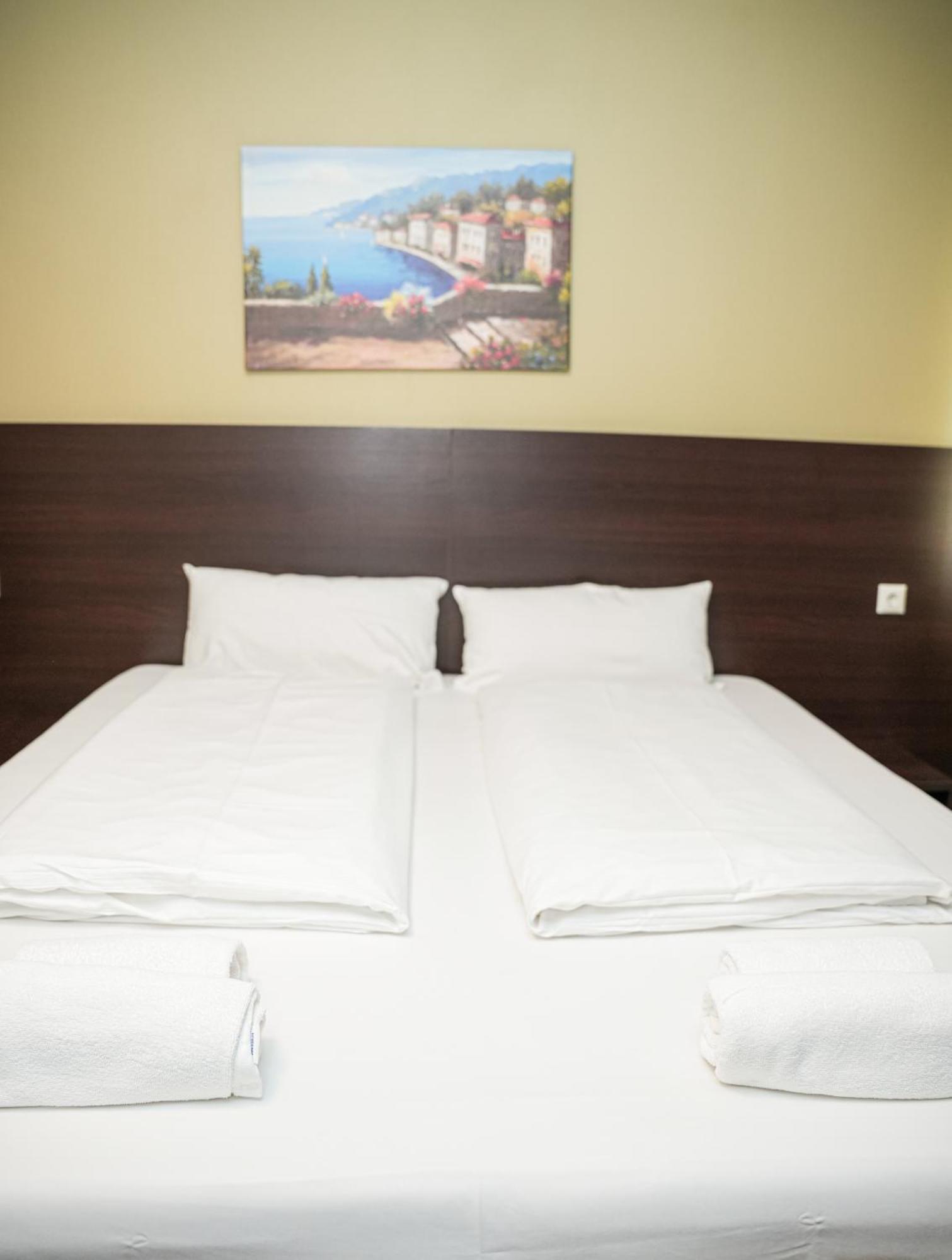 City Star Hotel 3*
