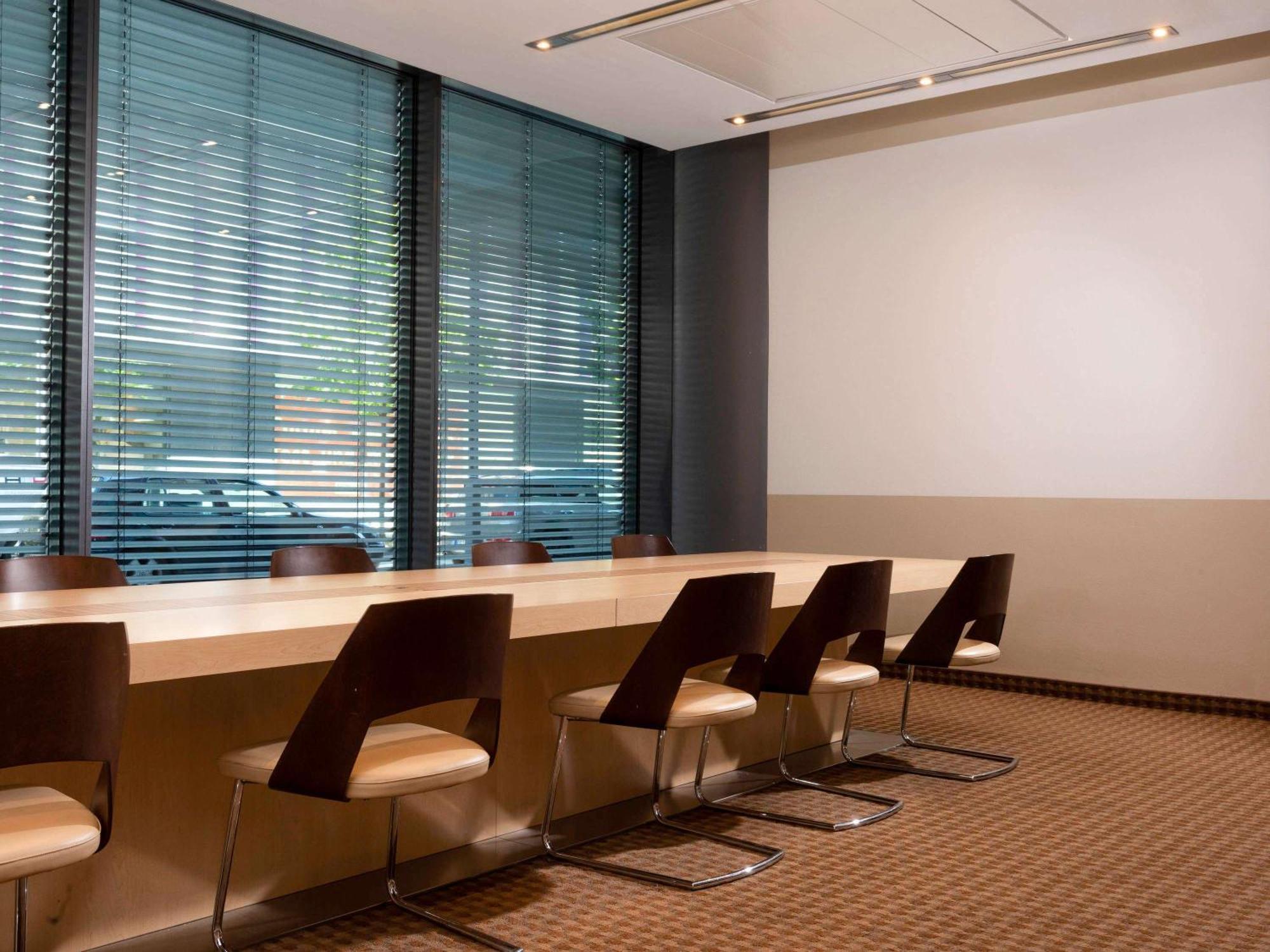Moevenpick Frankfurt Messe 4*