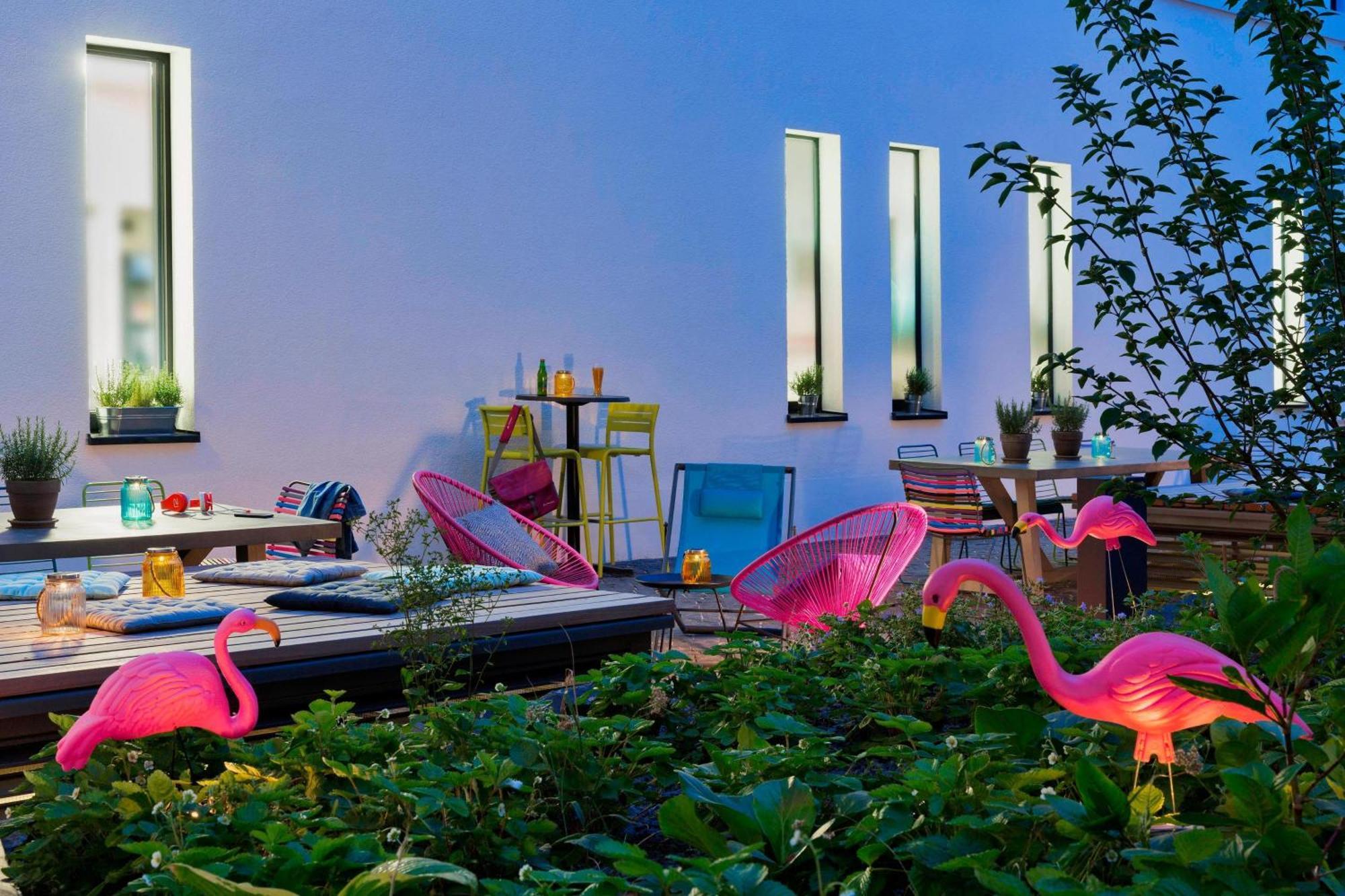 Moxy Frankfurt East Hotel