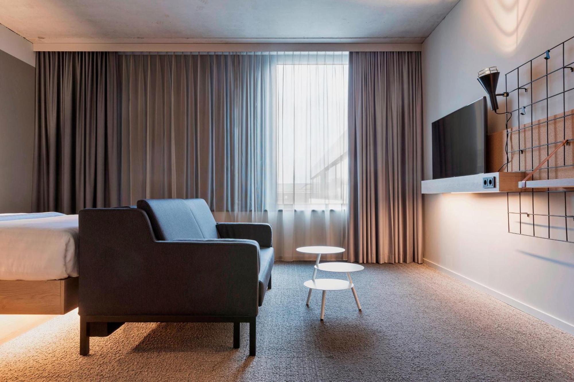 Moxy Frankfurt Center 3* Frankfurt am Main
