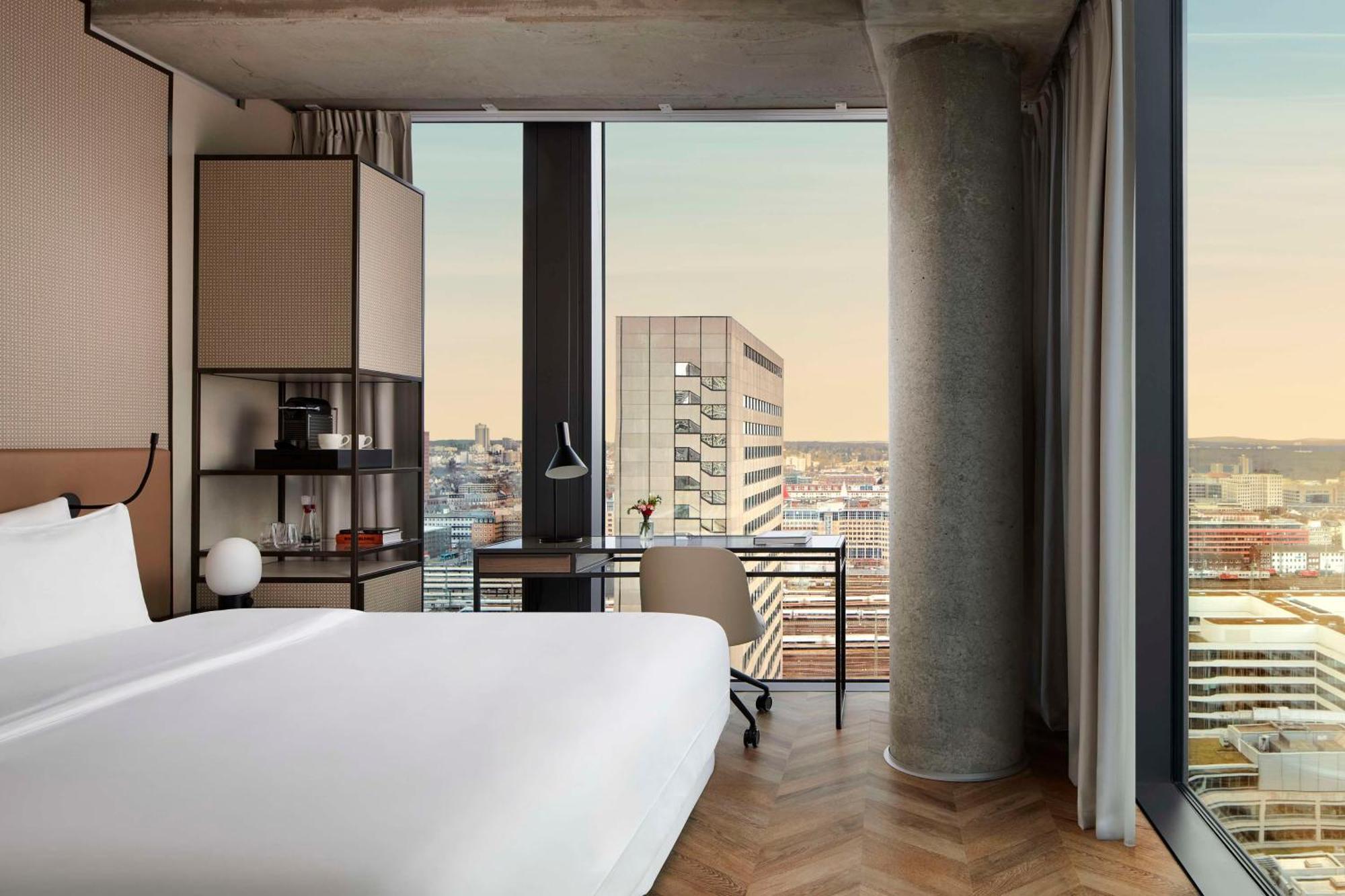 Hotel Nh Collection Frankfurt Spin Tower 4*