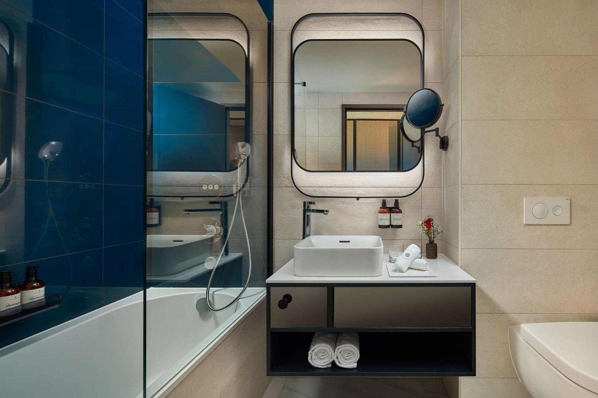 Nh Collection Frankfurt Spin Tower Hotel