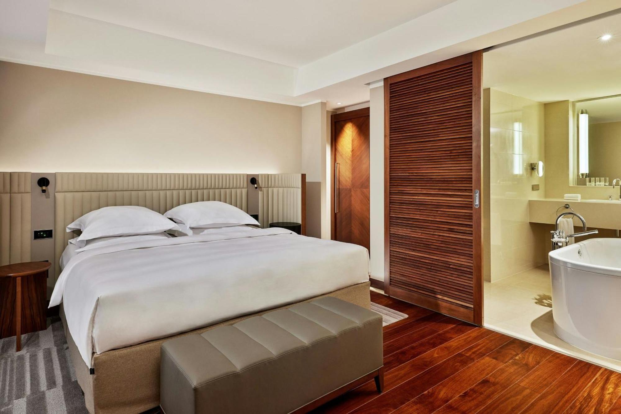Hotel Jw Marriott Frankfurt 5*