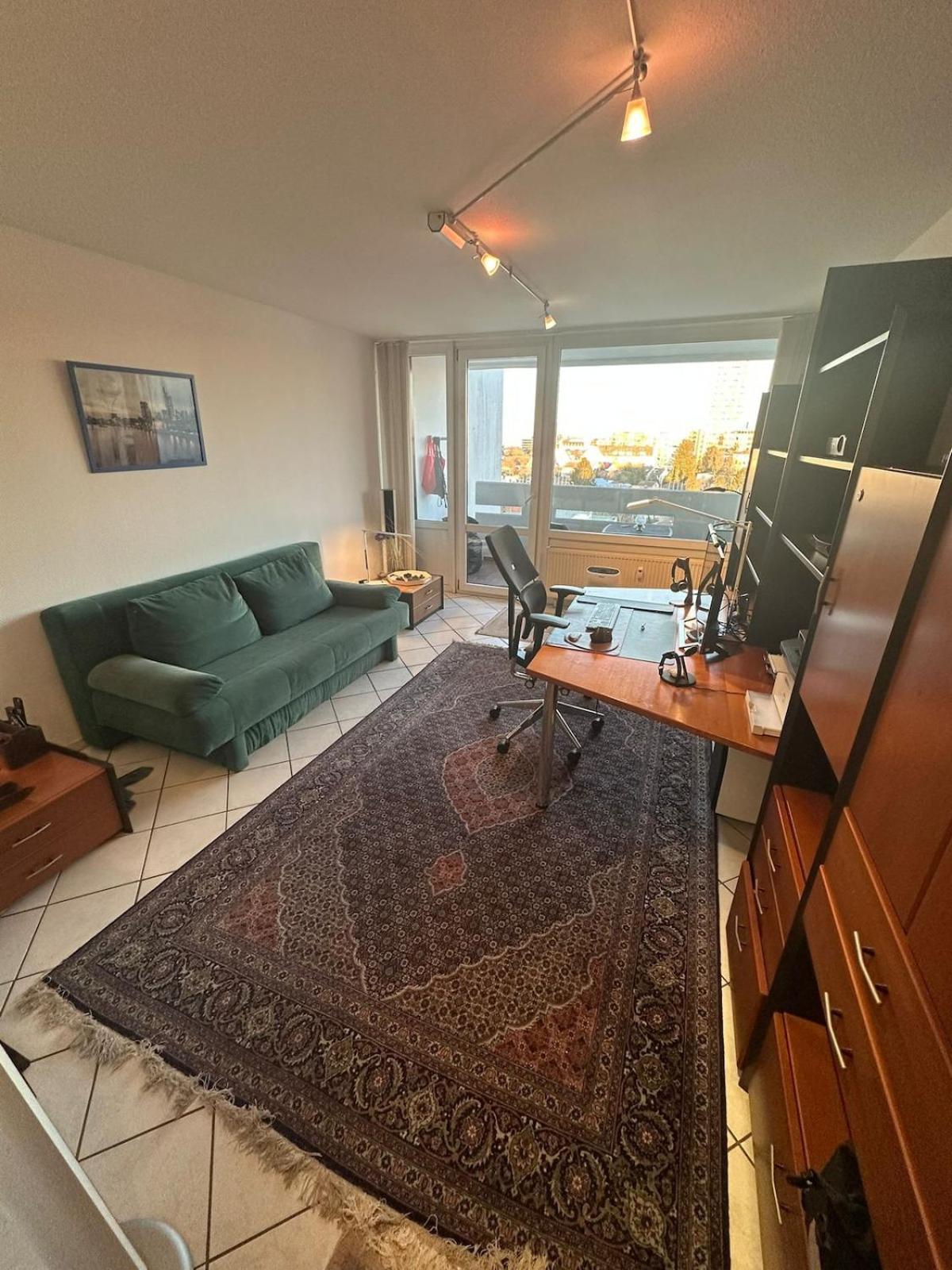 Middle Of Frankfurt - High Tech Business - Move-in - Ideal For Single Business Person Frankfurt am Main
